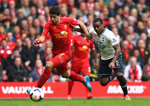 与此形成对 与此形成对